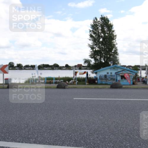 16.06.2024 - 26. Vierlanden-Triathlon Jannik Wohlers http://msf.ph/oto/6270476 16.06.2024 11:38:54 Radfahren 24, 53, 61, 156, 165, 181, 184, 271, 295 meine-sportfotos.de