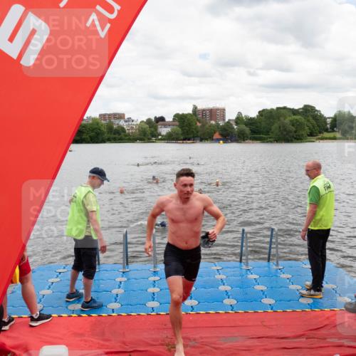 16.06.2024 - 7 Türme Triathlon MichiJ http://msf.ph/oto/6270483 16.06.2024 11:58:31 Schwimmen 409, 455, 466, 545, 590 meine-sportfotos.de