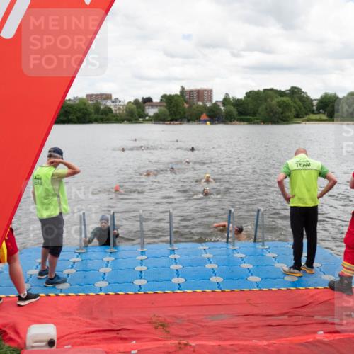 16.06.2024 - 7 Türme Triathlon MichiJ http://msf.ph/oto/6270487 16.06.2024 11:58:42 Schwimmen 304, 350, 409, 414, 422, 466, 545 meine-sportfotos.de