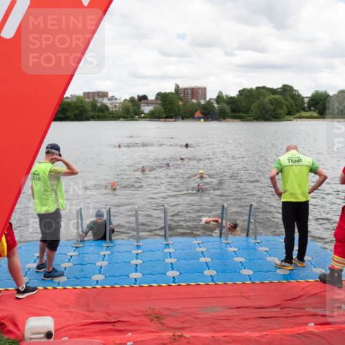 16.06.2024 - 7 Türme Triathlon MichiJ http://msf.ph/oto/6270490 16.06.2024 11:58:42 Schwimmen 304, 350, 409, 414, 422, 466, 545 meine-sportfotos.de