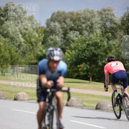 16.06.2024 - 26. Vierlanden-Triathlon Jannik Wohlers http://msf.ph/oto/6270492 16.06.2024 11:10:24 Radfahren 21, 121, 216, 406 meine-sportfotos.de