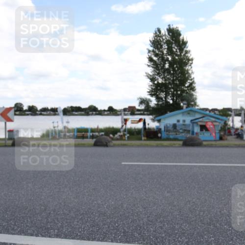 16.06.2024 - 26. Vierlanden-Triathlon Jannik Wohlers http://msf.ph/oto/6270496 16.06.2024 11:38:57 Radfahren 24, 53, 61, 181, 184, 271 meine-sportfotos.de