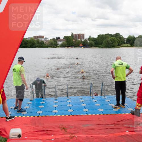 16.06.2024 - 7 Türme Triathlon MichiJ http://msf.ph/oto/6270501 16.06.2024 11:58:43 Schwimmen 304, 350, 409, 414, 422, 466, 545 meine-sportfotos.de