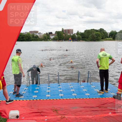 16.06.2024 - 7 Türme Triathlon MichiJ http://msf.ph/oto/6270503 16.06.2024 11:58:44 Schwimmen 304, 350, 409, 414, 422, 466, 545 meine-sportfotos.de