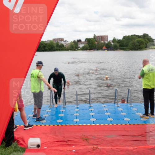16.06.2024 - 7 Türme Triathlon MichiJ http://msf.ph/oto/6270516 16.06.2024 11:58:45 Schwimmen 304, 350, 409, 414, 422, 466, 545 meine-sportfotos.de