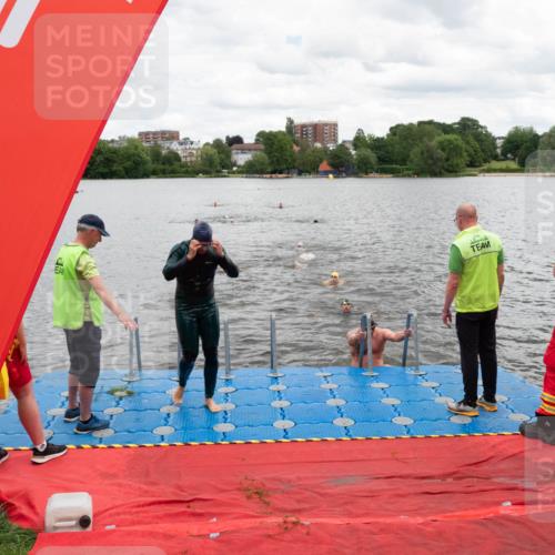16.06.2024 - 7 Türme Triathlon MichiJ http://msf.ph/oto/6270528 16.06.2024 11:58:46 Schwimmen 304, 350, 409, 414, 422, 466, 545 meine-sportfotos.de