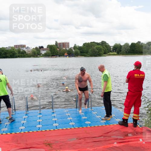 16.06.2024 - 7 Türme Triathlon MichiJ http://msf.ph/oto/6270534 16.06.2024 11:58:50 Schwimmen 304, 350, 409, 414, 422, 448, 466, 545 meine-sportfotos.de