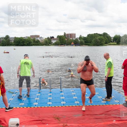 16.06.2024 - 7 Türme Triathlon MichiJ http://msf.ph/oto/6270551 16.06.2024 11:58:52 Schwimmen 304, 350, 409, 414, 422, 448, 466, 545 meine-sportfotos.de