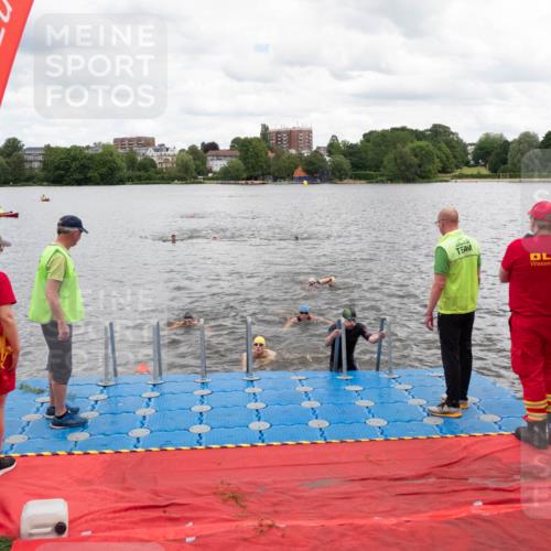 16.06.2024 - 7 Türme Triathlon MichiJ http://msf.ph/oto/6270562 16.06.2024 11:58:57 Schwimmen 304, 350, 409, 414, 422, 448, 466, 545 meine-sportfotos.de