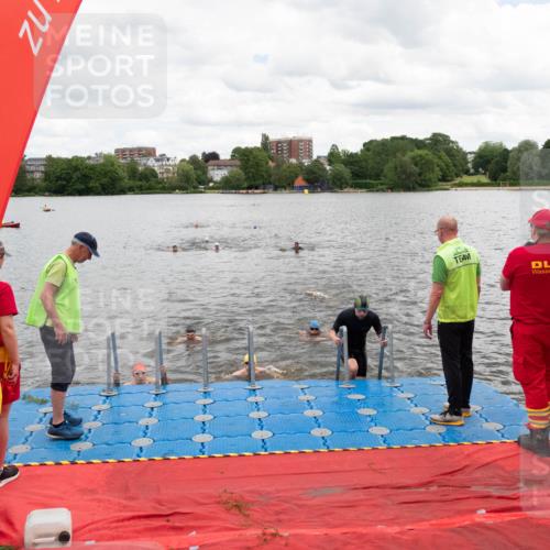 16.06.2024 - 7 Türme Triathlon MichiJ http://msf.ph/oto/6270572 16.06.2024 11:58:58 Schwimmen 304, 350, 409, 414, 422, 448, 466, 545 meine-sportfotos.de