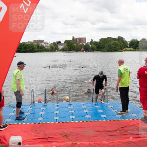 16.06.2024 - 7 Türme Triathlon MichiJ http://msf.ph/oto/6270581 16.06.2024 11:58:59 Schwimmen 304, 350, 409, 414, 422, 448, 466, 545 meine-sportfotos.de