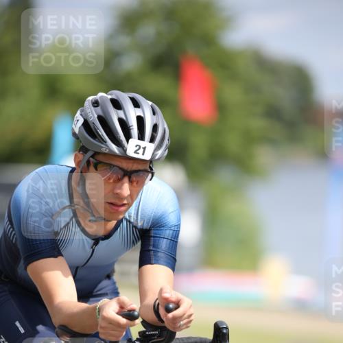 16.06.2024 - 26. Vierlanden-Triathlon Jannik Wohlers http://msf.ph/oto/6270594 16.06.2024 11:10:25 Radfahren 21, 121, 216 meine-sportfotos.de
