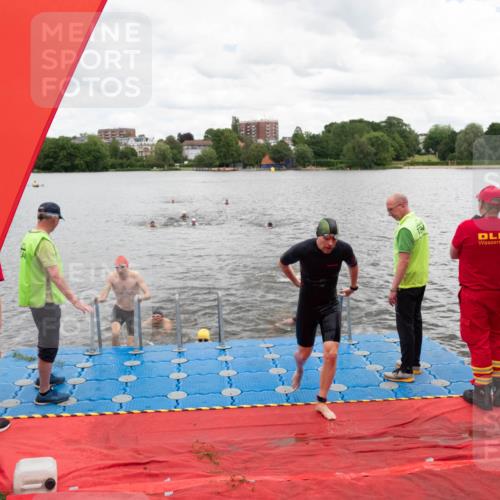 16.06.2024 - 7 Türme Triathlon MichiJ http://msf.ph/oto/6270603 16.06.2024 11:59:01 Schwimmen 304, 350, 409, 414, 422, 448, 466, 545 meine-sportfotos.de