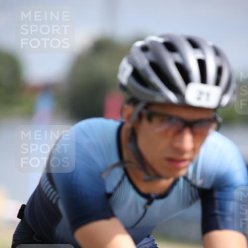 16.06.2024 - 26. Vierlanden-Triathlon Jannik Wohlers http://msf.ph/oto/6270606 16.06.2024 11:10:25 Radfahren 21, 121, 216 meine-sportfotos.de