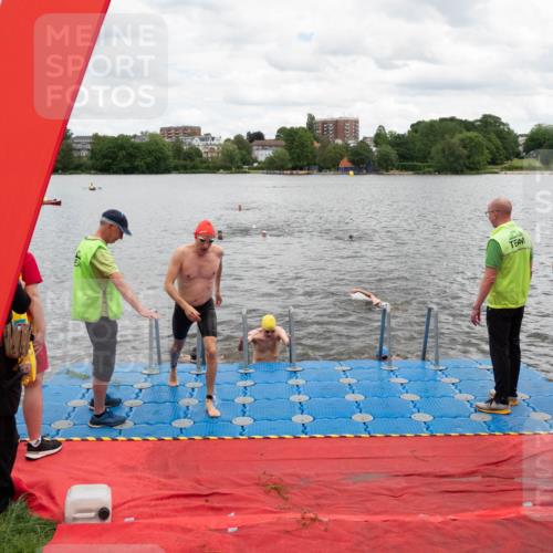 16.06.2024 - 7 Türme Triathlon MichiJ http://msf.ph/oto/6270613 16.06.2024 11:59:03 Schwimmen 304, 350, 409, 414, 422, 448, 466, 558 meine-sportfotos.de