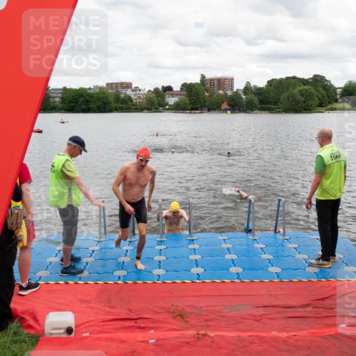 16.06.2024 - 7 Türme Triathlon MichiJ http://msf.ph/oto/6270616 16.06.2024 11:59:03 Schwimmen 304, 350, 409, 414, 422, 448, 466, 558 meine-sportfotos.de