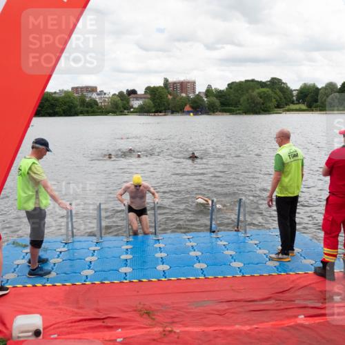 16.06.2024 - 7 Türme Triathlon MichiJ http://msf.ph/oto/6270622 16.06.2024 11:59:05 Schwimmen 304, 350, 409, 414, 422, 448, 466, 487, 558 meine-sportfotos.de