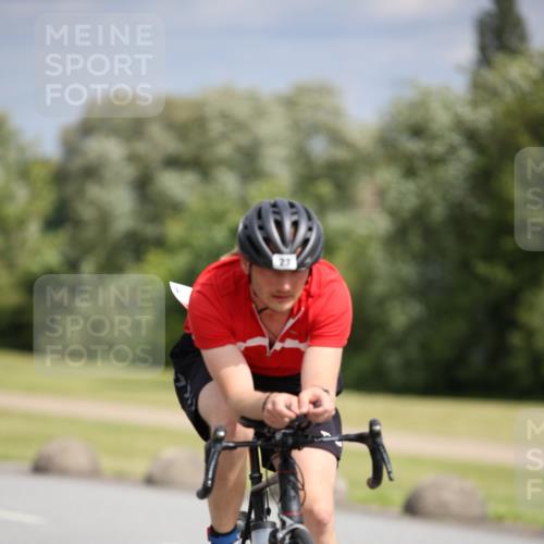 16.06.2024 - 26. Vierlanden-Triathlon Jannik Wohlers http://msf.ph/oto/6270633 16.06.2024 11:10:32 Radfahren 23, 39, 121 meine-sportfotos.de