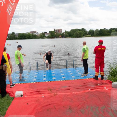 16.06.2024 - 7 Türme Triathlon MichiJ http://msf.ph/oto/6270640 16.06.2024 11:59:18 Schwimmen 304, 350, 414, 422, 448, 487, 558 meine-sportfotos.de