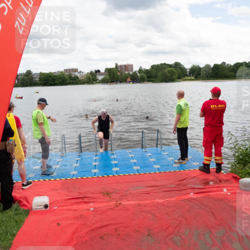 16.06.2024 - 7 Türme Triathlon MichiJ http://msf.ph/oto/6270643 16.06.2024 11:59:18 Schwimmen 304, 350, 414, 422, 448, 487, 558 meine-sportfotos.de