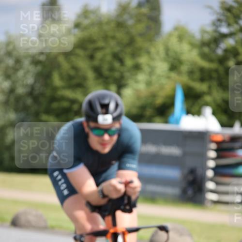 16.06.2024 - 26. Vierlanden-Triathlon Jannik Wohlers http://msf.ph/oto/6270717 16.06.2024 11:10:35 Radfahren 23, 39 meine-sportfotos.de