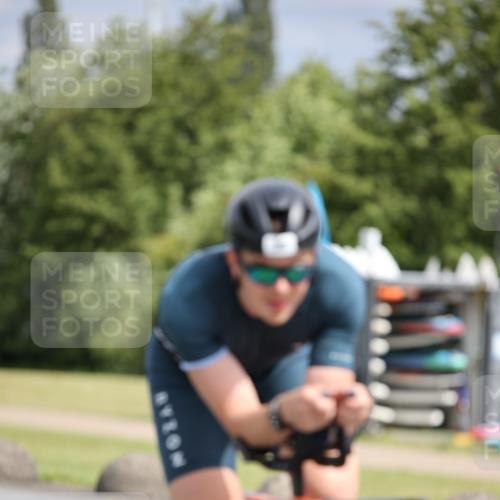 16.06.2024 - 26. Vierlanden-Triathlon Jannik Wohlers http://msf.ph/oto/6270720 16.06.2024 11:10:35 Radfahren 23, 39 meine-sportfotos.de