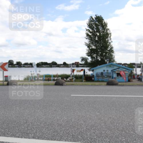 16.06.2024 - 26. Vierlanden-Triathlon Jannik Wohlers http://msf.ph/oto/6270727 16.06.2024 11:39:25 Radfahren 11, 121, 134, 336, 402 meine-sportfotos.de