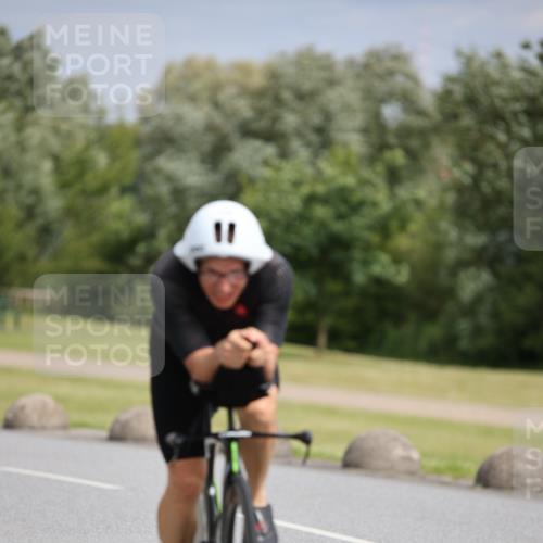 16.06.2024 - 26. Vierlanden-Triathlon Jannik Wohlers http://msf.ph/oto/6270751 16.06.2024 11:10:39 Radfahren 23, 39, 55, 170 meine-sportfotos.de