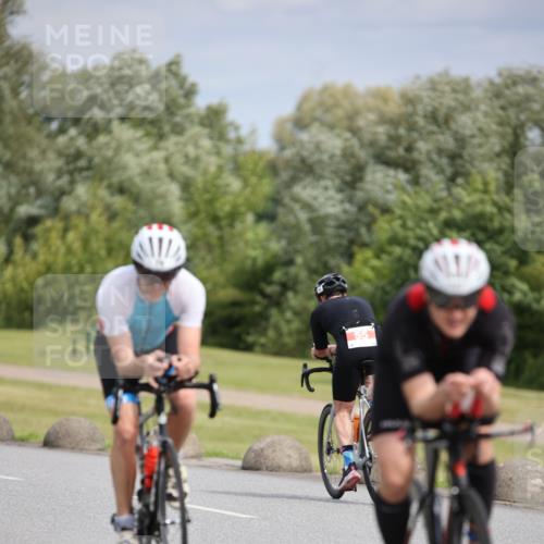16.06.2024 - 26. Vierlanden-Triathlon Jannik Wohlers http://msf.ph/oto/6270791 16.06.2024 11:10:44 Radfahren 55, 78, 107, 170, 411 meine-sportfotos.de