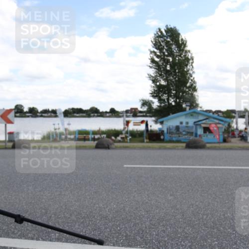 16.06.2024 - 26. Vierlanden-Triathlon Jannik Wohlers http://msf.ph/oto/6270816 16.06.2024 11:39:29 Radfahren 11, 112, 336, 402 meine-sportfotos.de