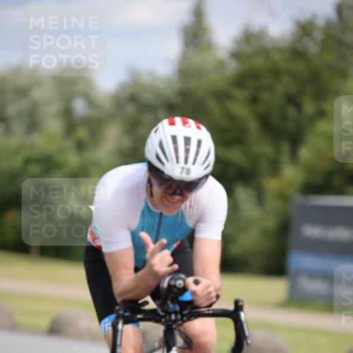 16.06.2024 - 26. Vierlanden-Triathlon Jannik Wohlers http://msf.ph/oto/6270866 16.06.2024 11:10:45 Radfahren 55, 78, 107, 170, 411 meine-sportfotos.de