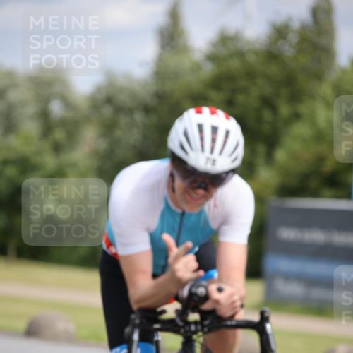 16.06.2024 - 26. Vierlanden-Triathlon Jannik Wohlers http://msf.ph/oto/6270868 16.06.2024 11:10:45 Radfahren 55, 78, 107, 170, 411 meine-sportfotos.de