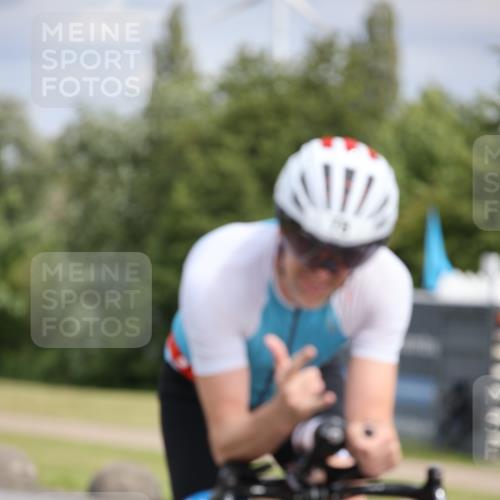 16.06.2024 - 26. Vierlanden-Triathlon Jannik Wohlers http://msf.ph/oto/6270878 16.06.2024 11:10:45 Radfahren 55, 78, 107, 170, 411 meine-sportfotos.de