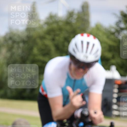 16.06.2024 - 26. Vierlanden-Triathlon Jannik Wohlers http://msf.ph/oto/6270880 16.06.2024 11:10:45 Radfahren 55, 78, 107, 170, 411 meine-sportfotos.de
