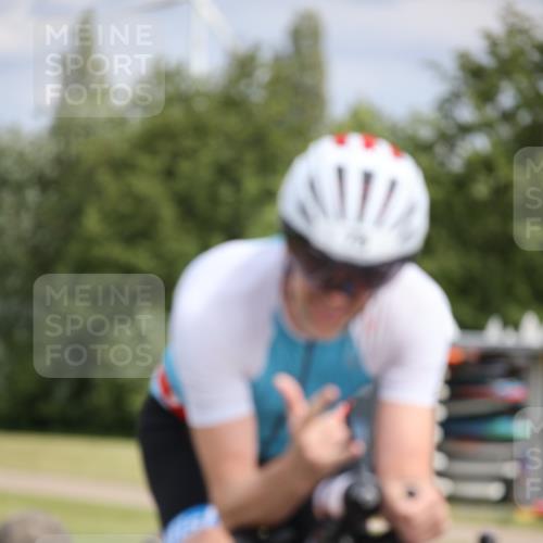 16.06.2024 - 26. Vierlanden-Triathlon Jannik Wohlers http://msf.ph/oto/6270882 16.06.2024 11:10:45 Radfahren 55, 78, 107, 170, 411 meine-sportfotos.de