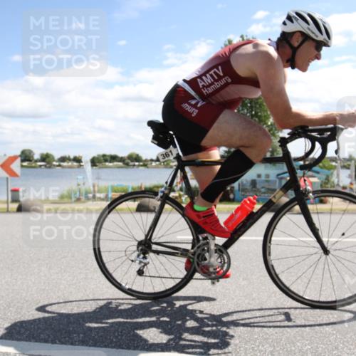 16.06.2024 - 26. Vierlanden-Triathlon Jannik Wohlers http://msf.ph/oto/6270889 16.06.2024 11:42:40 Radfahren 89, 121, 165, 278, 361, 381, 435, 439 meine-sportfotos.de