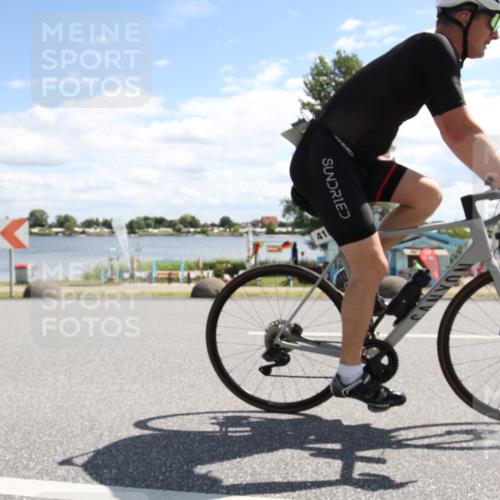 16.06.2024 - 26. Vierlanden-Triathlon Jannik Wohlers http://msf.ph/oto/6270890 16.06.2024 11:42:53 Radfahren 96, 109, 415, 447 meine-sportfotos.de