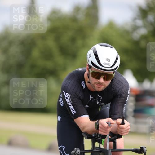 16.06.2024 - 26. Vierlanden-Triathlon Jannik Wohlers http://msf.ph/oto/6270964 16.06.2024 11:11:04 Radfahren 49, 60, 68, 167, 215, 383 meine-sportfotos.de