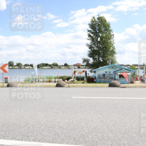 16.06.2024 - 26. Vierlanden-Triathlon Jannik Wohlers http://msf.ph/oto/6270976 16.06.2024 11:47:01 Radfahren 347, 440 meine-sportfotos.de