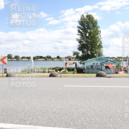 16.06.2024 - 26. Vierlanden-Triathlon Jannik Wohlers http://msf.ph/oto/6270983 16.06.2024 11:47:08 Radfahren 60, 367, 373, 452, 456 meine-sportfotos.de