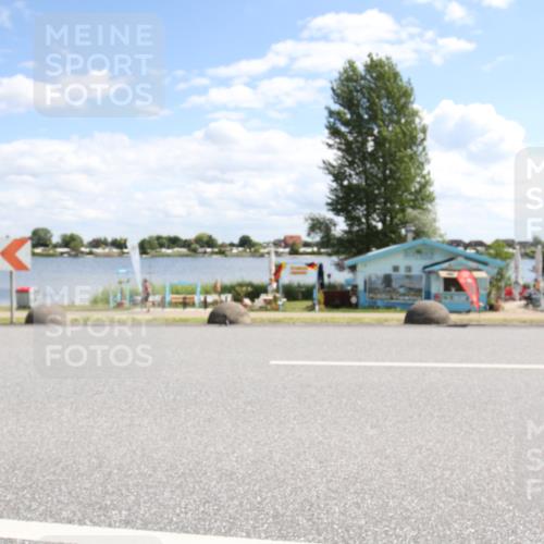 16.06.2024 - 26. Vierlanden-Triathlon Jannik Wohlers http://msf.ph/oto/6270993 16.06.2024 11:48:58 Radfahren 340, 405, 419 meine-sportfotos.de