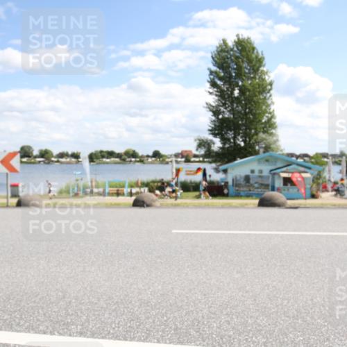 16.06.2024 - 26. Vierlanden-Triathlon Jannik Wohlers http://msf.ph/oto/6270995 16.06.2024 11:49:04 Radfahren 340, 405, 419 meine-sportfotos.de