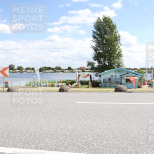 16.06.2024 - 26. Vierlanden-Triathlon Jannik Wohlers http://msf.ph/oto/6271001 16.06.2024 11:49:59 Radfahren 132, 283, 374, 469, 626, 1274 meine-sportfotos.de