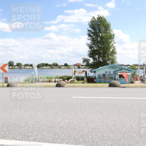 16.06.2024 - 26. Vierlanden-Triathlon Jannik Wohlers http://msf.ph/oto/6271003 16.06.2024 11:50:00 Radfahren 132, 283, 374, 469, 626, 1274 meine-sportfotos.de