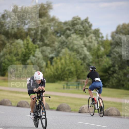 16.06.2024 - 26. Vierlanden-Triathlon Jannik Wohlers http://msf.ph/oto/6271016 16.06.2024 11:11:16 Radfahren 100, 109, 208, 225, 248, 284, 325, 358 meine-sportfotos.de