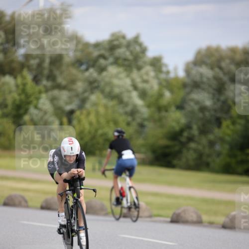 16.06.2024 - 26. Vierlanden-Triathlon Jannik Wohlers http://msf.ph/oto/6271020 16.06.2024 11:11:16 Radfahren 100, 109, 208, 225, 248, 284, 325, 358 meine-sportfotos.de