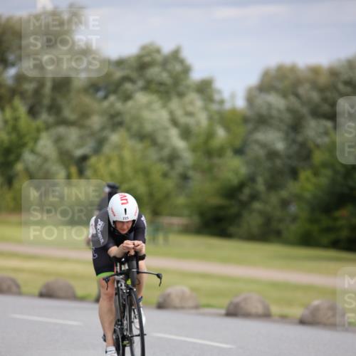 16.06.2024 - 26. Vierlanden-Triathlon Jannik Wohlers http://msf.ph/oto/6271024 16.06.2024 11:11:16 Radfahren 100, 109, 208, 225, 248, 284, 325, 358 meine-sportfotos.de