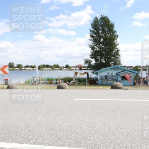 16.06.2024 - 26. Vierlanden-Triathlon Jannik Wohlers http://msf.ph/oto/6271031 16.06.2024 11:51:18 Radfahren 2, 12, 23, 45, 99, 226, 253, 307, 354, 437, 735 meine-sportfotos.de