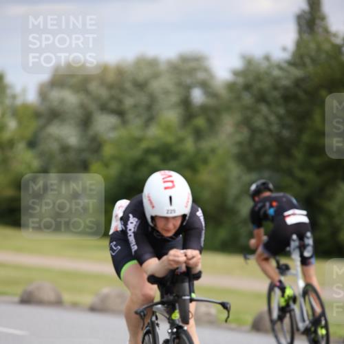 16.06.2024 - 26. Vierlanden-Triathlon Jannik Wohlers http://msf.ph/oto/6271051 16.06.2024 11:11:17 Radfahren 100, 109, 208, 225, 248, 284, 325, 358 meine-sportfotos.de