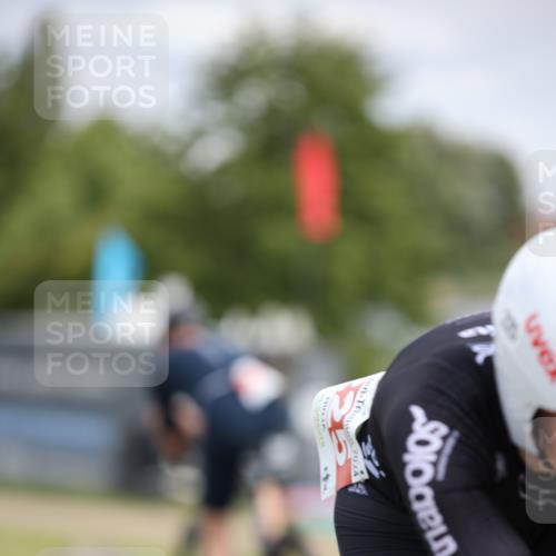 16.06.2024 - 26. Vierlanden-Triathlon Jannik Wohlers http://msf.ph/oto/6271071 16.06.2024 11:11:18 Radfahren 72, 100, 109, 208, 225, 248, 284, 325, 358 meine-sportfotos.de